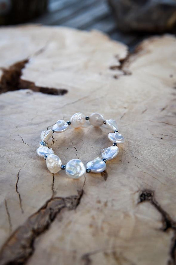Freshwater Pearl Bracelet w/ 3mm Hematite Beads